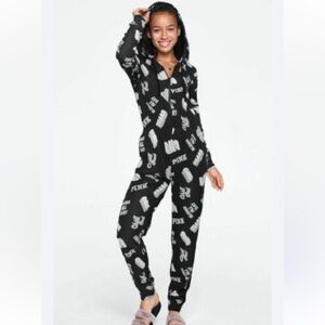 PINK Victoria's Secret Black Sherpa onzie